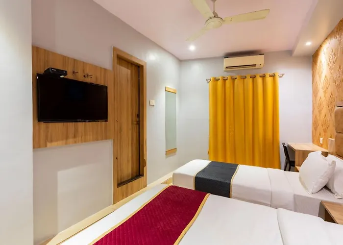 Lotus Grand Mumbai Near International Airport Bed & Breakfast