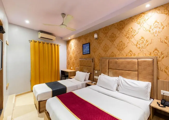 Lotus Grand Mumbai Near International Airport Bed & Breakfast